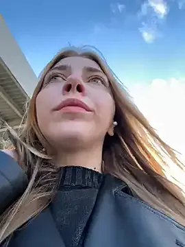 Sunny___Bunny from StripChat