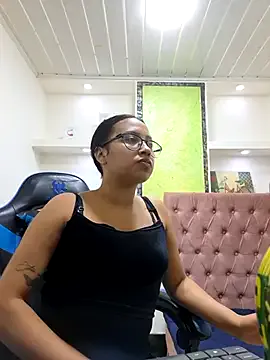 susan_mooree from StripChat is Freechat