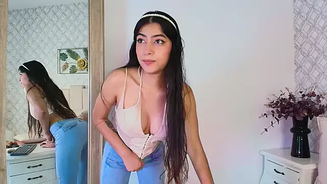 Susana_Sanchez from StripChat