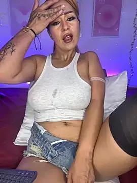 Girls: try live performances with matured performers, from dancing to quirks, in a variety of beautiful sex cams.
