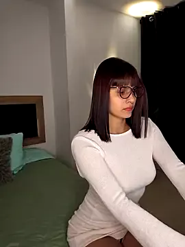 Girls: try live performances with matured performers, from dancing to quirks, in a variety of beautiful sex cams.