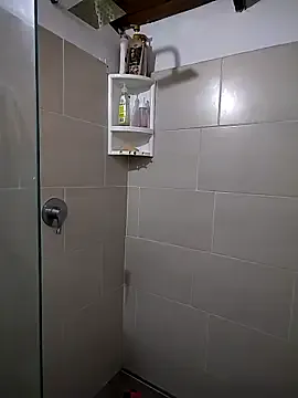 Suzanelee1 from StripChat is Freechat