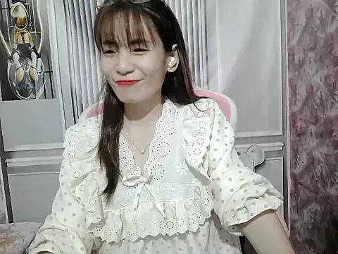Suzy888 from StripChat is Freechat