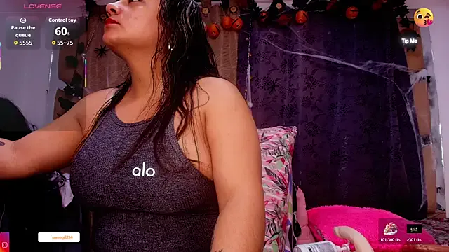 Sweegirl69 from StripChat