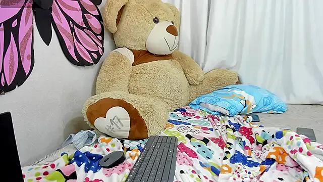 Sweet_amalia4 from StripChat