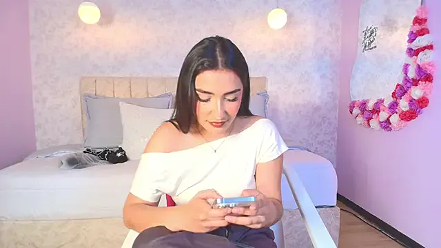 Sweet_artemiis from StripChat