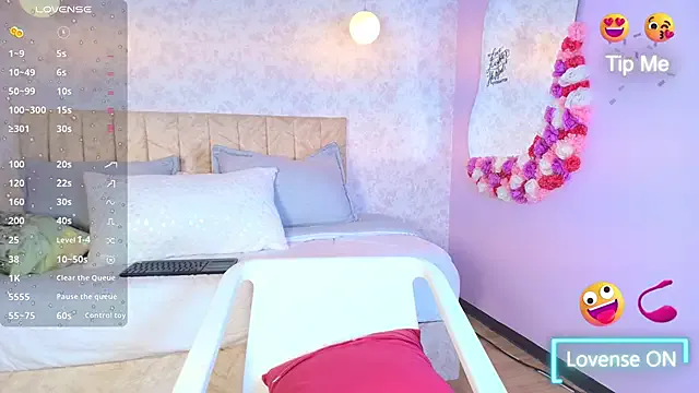 Sweet_artemiis from StripChat