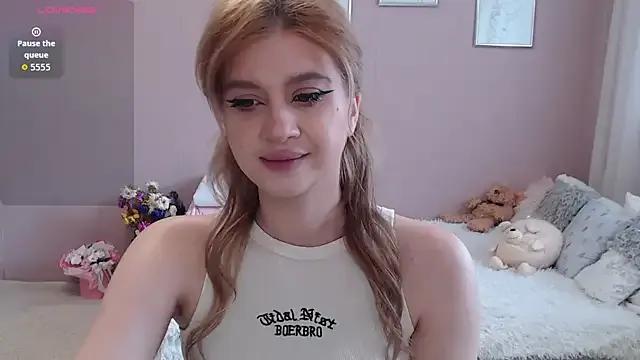 Sweet_Nicole_333 from StripChat is Freechat