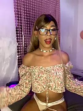 Sweet_Tyra_Doll from StripChat is Freechat