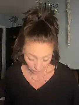 SweetandSluttyMilf from StripChat is Freechat