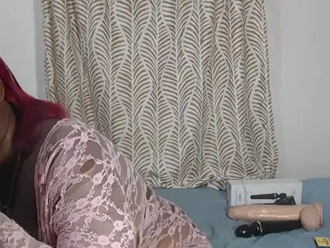 SweetBedroomEyez from StripChat is Freechat