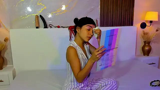 Girls: try live performances with matured performers, from dancing to quirks, in a variety of beautiful sex cams.
