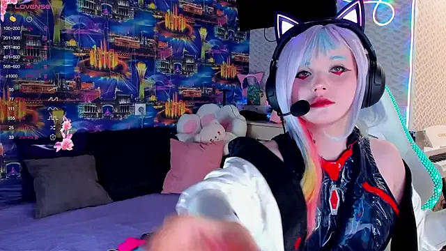 Girls: try live performances with matured performers, from dancing to quirks, in a variety of beautiful sex cams.