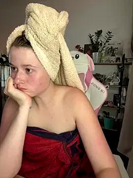 sweetest_pie from StripChat