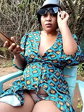 SweetGal98 from StripChat is Freechat