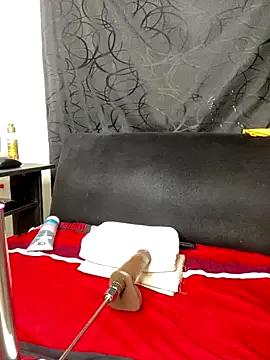 Sweetmelissa16 from StripChat