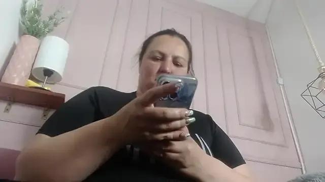 SweetRouse__ from StripChat is Freechat