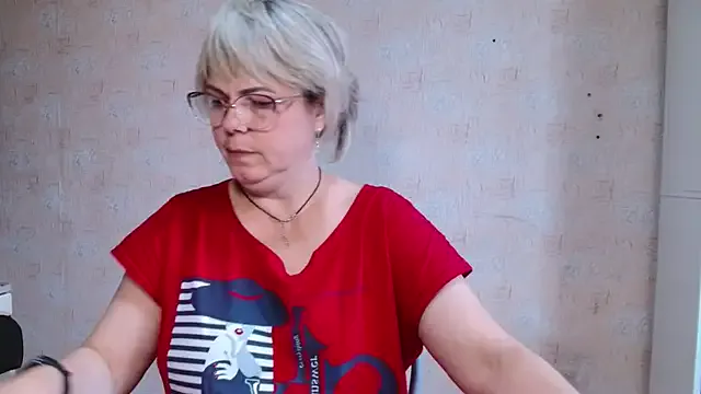sweetsunset11 from StripChat is Freechat