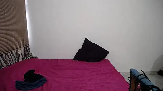 Sweett_Anya from StripChat