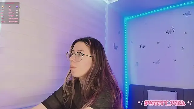 sweettvera from StripChat is Freechat