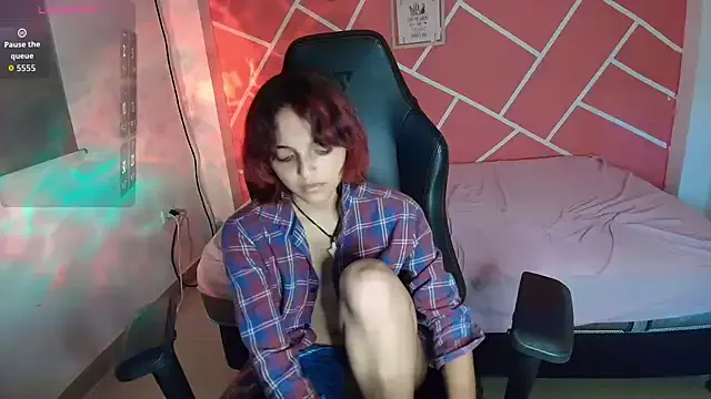 sweety_dreambaby from StripChat is Freechat