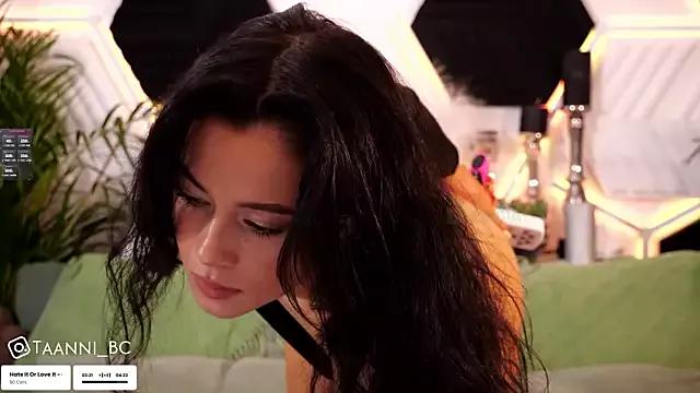 taanni_bc from StripChat