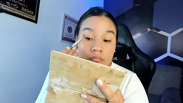 Tamara_Johnss_ from StripChat is Freechat