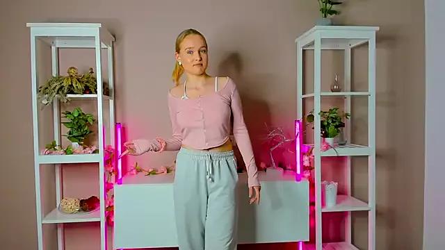 Girls: try live performances with matured performers, from dancing to quirks, in a variety of beautiful sex cams.