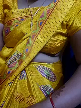 TAMIL-URVASHI from StripChat is Freechat