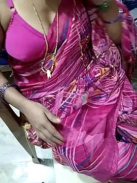 Tamil_Meena from StripChat is Freechat