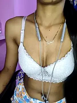 Tamil_siluku from StripChat is Freechat