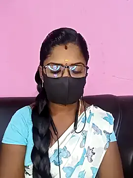 tamilammukuttyy from StripChat is Freechat