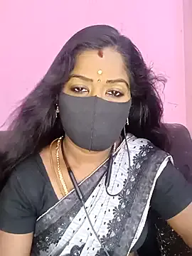 tamilammukuttyy from StripChat is Freechat