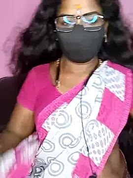 tamilammukuttyy from StripChat is Freechat