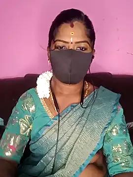 tamilammukuttyy from StripChat is Freechat