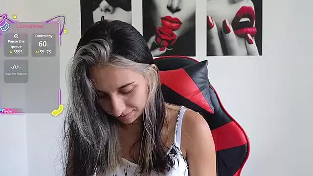 Girls: try live performances with matured performers, from dancing to quirks, in a variety of beautiful sex cams.