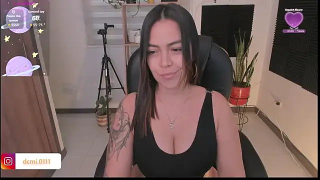 TaniaVelvet from StripChat is Freechat