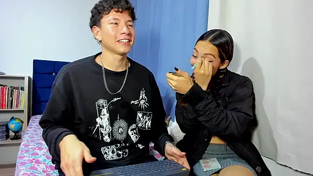 Girls: try live performances with matured performers, from dancing to quirks, in a variety of beautiful sex cams.