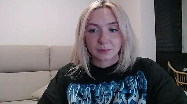 tattoobbgirl from StripChat is Freechat