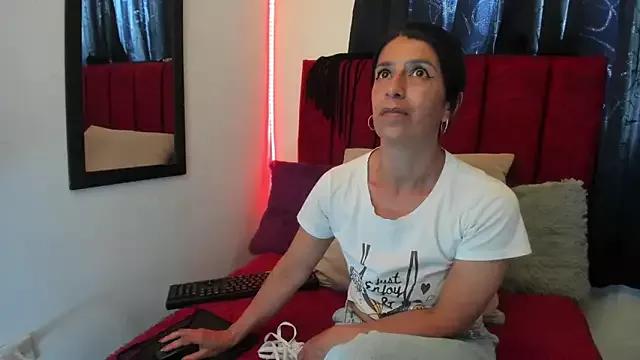 Girls: try live performances with matured performers, from dancing to quirks, in a variety of beautiful sex cams.