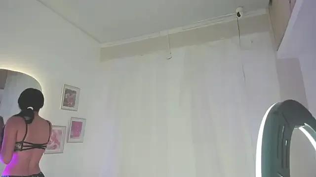 Teen_Innocent from StripChat is Freechat