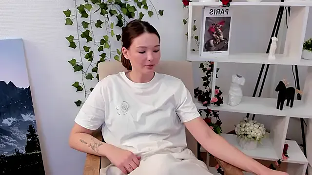 TeressaGimar from StripChat is Freechat