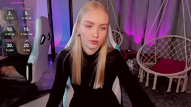 TessaGrays from StripChat is Freechat