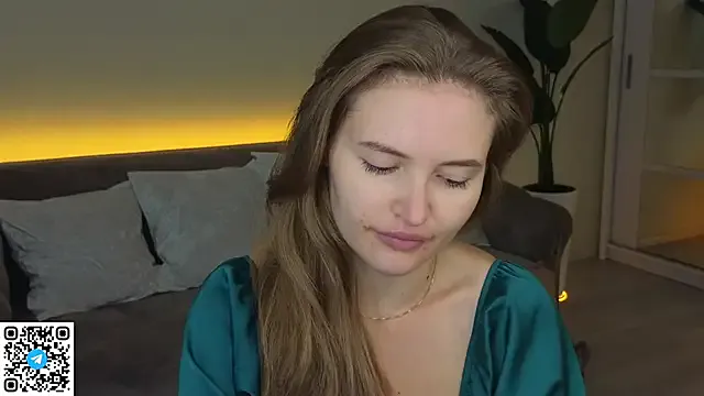 TesssaHart from StripChat