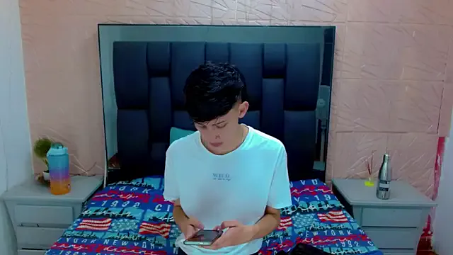 thaigo_twink38 from StripChat is Freechat