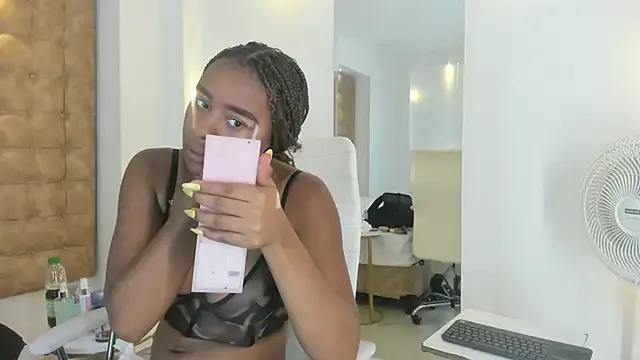 ThaliaOcean from StripChat is Freechat