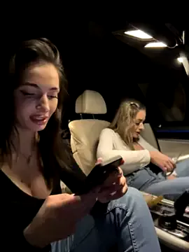 Girls: try live performances with matured performers, from dancing to quirks, in a variety of beautiful sex cams.