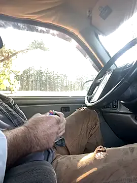 Themechanic420 from StripChat is Freechat