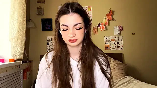 TheRealAnna from StripChat is Freechat