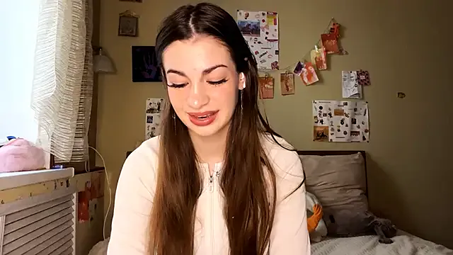 TheRealAnna from StripChat is Freechat